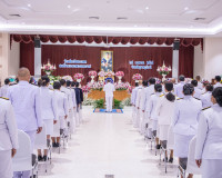 จังหวัดสุราษฎร์ธานี จัดพิธีวางพวงมาลา น้อมรำลึกในพระมหากรุณา ... พารามิเตอร์รูปภาพ 1