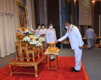 ผู้ว่าราชการจังหวัดสุราษฎร์ธานี รับพระราชทาน “พระพลังแผ่นดิน ... พารามิเตอร์รูปภาพ 3