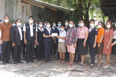 นายกเหล่ากาชาดจังหวัดสุราษฎร์ธานี พร้อมคณะ ร่วมลงพื้นที่อำเภ ... พารามิเตอร์รูปภาพ 1