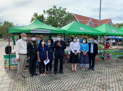 การส่งมอบสัปปะรดจากสหกรณ์การเกษตรแม่ยาว จำกัด ให้กับผู้แทนหน ... พารามิเตอร์รูปภาพ 1