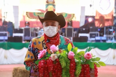 ผู้ว่าฯสุราษฎร์ สวมชุดคาวบอย เปิดงานเกษตรแฟร์ Co-op 2565 ขณะ ... พารามิเตอร์รูปภาพ 1