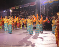 ผู้ว่าฯ สุราษฎร์ธานี ร่วมงานประเพณีแห่เทียนพรรษาจังหวัดอุบลร ... พารามิเตอร์รูปภาพ 11