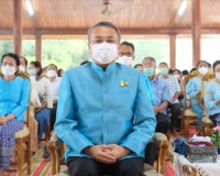 ผู้ว่าราชการจังหวัดสุราษฎร์ธานี เป็นประธาน โครงการบรรพชาอุปส ... พารามิเตอร์รูปภาพ 3