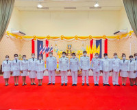 พิธีถวายพระพร เนื่องในโอกาสวันเฉลิมพระชนมพรรษา พระบาทสมเด็จพ ... พารามิเตอร์รูปภาพ 9