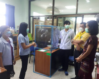 รองผู้ว่าฯ ลงพื้นที่ตรวจเยี่ยมการให้บริการของศูนย์สุขภาพชุมช ... พารามิเตอร์รูปภาพ 4