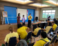 รองผู้ว่าฯ ลงพื้นที่ตรวจเยี่ยมการให้บริการของศูนย์สุขภาพชุมช ... พารามิเตอร์รูปภาพ 8