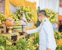 พสกนิกรจังหวัดสุราษฎร์ธานี ร่วมประกอบพิธีทำบุญตักบาตร พร้อมป ... พารามิเตอร์รูปภาพ 2