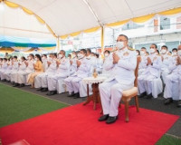 พสกนิกรจังหวัดสุราษฎร์ธานี ร่วมประกอบพิธีทำบุญตักบาตร พร้อมป ... พารามิเตอร์รูปภาพ 7