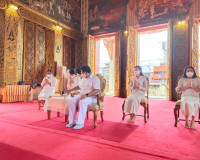 รองผู้ว่าฯ เป็นผู้แทนนำเทียนพรรษาพระราชทานฯ สมเด็จพระกนิษฐาธ ... พารามิเตอร์รูปภาพ 4