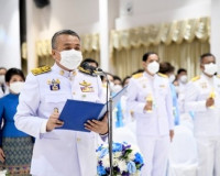 พสกนิกรจังหวัดสุราษฎร์ธานี ร่วมพิธีถวายเครื่องราชสักการะ วาง ... พารามิเตอร์รูปภาพ 4