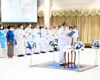 พสกนิกรจังหวัดสุราษฎร์ธานี ร่วมพิธีถวายเครื่องราชสักการะ วาง ... พารามิเตอร์รูปภาพ 6