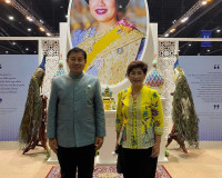 OTOP ศิลปาชีพ ประทีปไทย OTOP ก้าวไกลด้วยพระบารมี พารามิเตอร์รูปภาพ 1