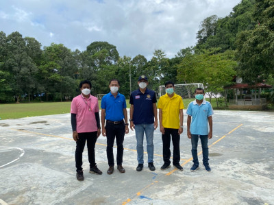 การตรวจเยี่ยมโครงการสนามบาสเก็ตบอลเป็นลานอเนกประสงค์ของกองทุ ... พารามิเตอร์รูปภาพ 1