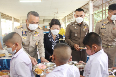 สภาสังคมสงเคราะห์แห่งประเทศไทยฯ ร่วมกับ จ.สุราษฎร์ธานีจัดโคร ... พารามิเตอร์รูปภาพ 1