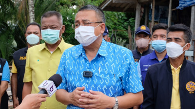 ผู้ว่าฯสุราษฎร์ ยกหน่วยทะเบียนราษฎรทำบัตรประจำตัวประชาชนเคลื ... พารามิเตอร์รูปภาพ 1