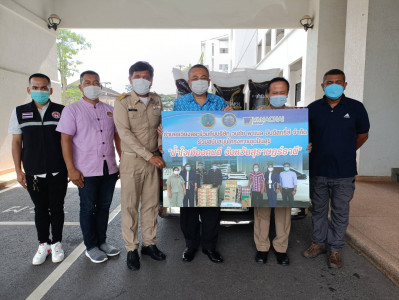 ผู้ว่าฯ สุราษฎร์ธานี รับมอบข้าวสาร อาหารแห้งจากนายเจริญศักดิ ... พารามิเตอร์รูปภาพ 1