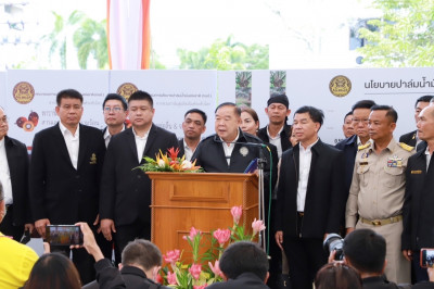 รองนายกรัฐมนตรี ลงพื้นที่ตรวจราชการ จังหวัดสุราษฎร์ธานี ติดต ... พารามิเตอร์รูปภาพ 1