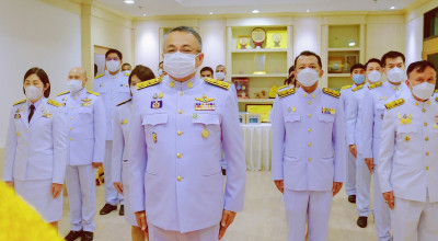 จังหวัดสุราษฎร์ธานี จัดพิธีรับมอบผ้าไตรพระราชทาน และสิ่งของพ ... พารามิเตอร์รูปภาพ 1