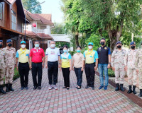 ผู้ว่าฯสุราษฎร์ธานี พร้อมด้วย นายกเหล่ากาชาด แจกจ่าย “ถุงปัน ... พารามิเตอร์รูปภาพ 14