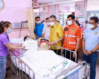 ผู้ว่าราชการจังหวัดสุราษฎร์ธานี เยี่ยมอาการและให้กำลังใจอาสา ... พารามิเตอร์รูปภาพ 8