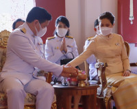 รองผู้ว่าราชการจังหวัดสุราษฎร์ธานี ร่วมพิธีถวายผ้ากฐินพระราช ... พารามิเตอร์รูปภาพ 14