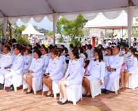 รองผู้ว่าราชการจังหวัดสุราษฎร์ธานี ร่วมพิธีถวายผ้ากฐินพระราช ... พารามิเตอร์รูปภาพ 15