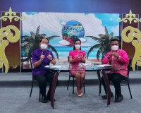 รองผู้ว่าราชการจังหวัดสุราษฎร์ธานี ให้สัมภาษณ์สดในรายการ &quot;ผู ... พารามิเตอร์รูปภาพ 1