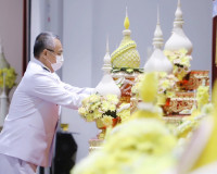 จังหวัดสุราษฎร์ธานี จัดพิธีวางพานพุ่มและถวายบังคมเบื้องหน้าพ ... พารามิเตอร์รูปภาพ 3