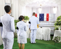 พิธีพระราชทานเพลิงศพทหารเรือที่เสียชีวิต จากเหตุการณ์ เรือหล ... พารามิเตอร์รูปภาพ 14