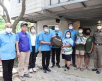 มูลนิธิราชประชานุเคราะห์ในพระบรมราชูปถัมภ์ มอบถุงยังชีพพระรา ... พารามิเตอร์รูปภาพ 15