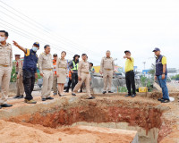 ผู้ว่าราชการจังหวัดสุราษฎร์ธานี ลงพื้นที่ติดตาม เร่งรัดการก่ ... พารามิเตอร์รูปภาพ 3