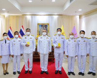 จังหวัดสุราษฎร์ธานี จัดพิธีรับมอบปฏิทินหลวงพุทธศักราช 2566 พ ... พารามิเตอร์รูปภาพ 6