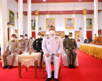 พระบาทสมเด็จพระเจ้าอยู่หัว พระราชทานภัตตาหารเพล ถวายแด่พระภิ ... พารามิเตอร์รูปภาพ 1