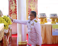 พระบาทสมเด็จพระเจ้าอยู่หัว พระราชทานภัตตาหารเพล ถวายแด่พระภิ ... พารามิเตอร์รูปภาพ 5