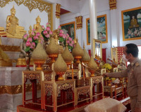 พิธีถวายภัตตาหารเพลพระราชทานของพระบาทสมเด็จพระเจ้าอยู่หัว แด ... พารามิเตอร์รูปภาพ 3