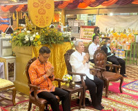 พิธีเปิดงานสรงน้ำ-ปิดทอง รูปหล่อหลวงพ่อกล่อม อานนโท (พระครูว ... พารามิเตอร์รูปภาพ 1