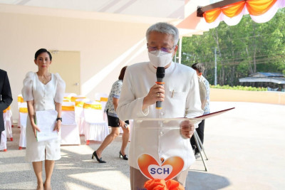 รองผู้ว่าราชการจังหวัดสุราษฎร์ธานี กล่าวต้อนรับนายแพทย์มานัส ... พารามิเตอร์รูปภาพ 1