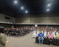 รองผู้ว่าราชการจังหวัดสุราษฎร์ธานี ร่วมรับชมการแสดงดนตรี กอง ... พารามิเตอร์รูปภาพ 3