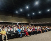 รองผู้ว่าราชการจังหวัดสุราษฎร์ธานี ร่วมรับชมการแสดงดนตรี กอง ... พารามิเตอร์รูปภาพ 11