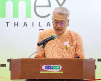 รองผู้ว่าราชการจังหวัดสุราษฎร์ธานี เป็นประธานเปิดงานแสดงสินค ... พารามิเตอร์รูปภาพ 1