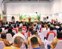 รองผู้ว่าราชการจังหวัดสุราษฎร์ธานี เป็นประธานเปิดงานแสดงสินค ... พารามิเตอร์รูปภาพ 2