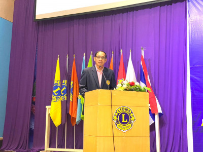 รองผู้ว่าราชการจังหวัดสุราษฎร์ธานี กล่าวต้อนรับและร่วมงานฉลอ ... พารามิเตอร์รูปภาพ 1