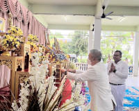 พิธีเจริญพระพุทธมนต์เฉลิมพระเกียรติ พระบาทสมเด็จพระเจ้าอยู่ห ... พารามิเตอร์รูปภาพ 1