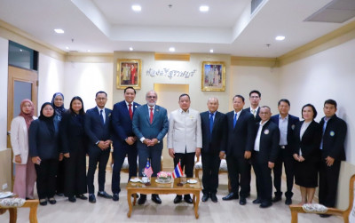 เอกอัครราชทูตมาเลเซียประจำประเทศไทย เยี่ยมคารวะผู้ว่าฯ สุราษ ... พารามิเตอร์รูปภาพ 1