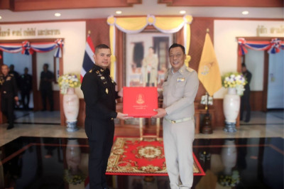 ร่วมงานวันสถาปนากองทัพภาคที่ 4 ครบรอบปีที่ 49 ณ กองบัญชาการก ... พารามิเตอร์รูปภาพ 1