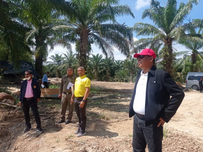 ประธานตรวจสถานที่ และประชุมคณะอนุกรรมการพิจารณาอนุญาตให้ดูดท ... พารามิเตอร์รูปภาพ 1