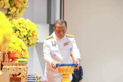 จังหวัดสุราษฎร์ธานีจัดพิธีมอบหนังสือพระราชทานสารานุกรมไทยสำห ... พารามิเตอร์รูปภาพ 1