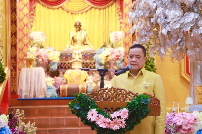 ผู้ว่าฯ สุราษฎร์ธานีเปิดงานสรงน้ำ - ปิดทอง รูปหล่อหลวงพ่อกล่ ... พารามิเตอร์รูปภาพ 1