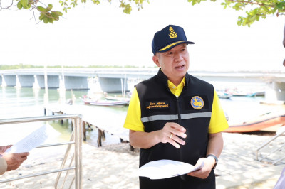 รองผู้ว่าฯสุราษฎร์ธานี ลงพื้นที่หาดแหลมโพธ์ อำเภอไชยา เพื่อศ ... พารามิเตอร์รูปภาพ 1
