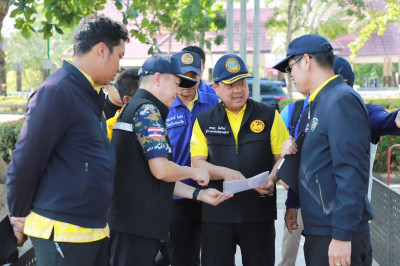 ผู้ว่าราชการจังหวัดสุราษฎร์ธานี พร้อมด้วยส่วนราชการที่เกี่ยว ... พารามิเตอร์รูปภาพ 1